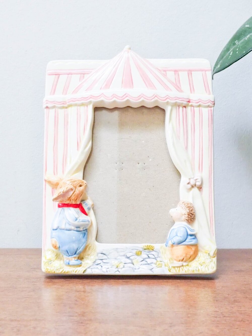 Vtg Foxwood Tales Ceramic Picture Frame - Bunny Hedgehog Carnival Circus Decor